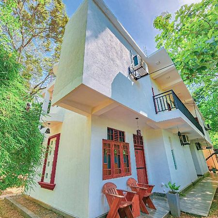Jay'S Avenue Hotel Udawalawe Kültér fotó