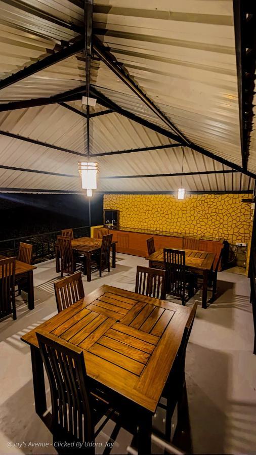Jay'S Avenue Hotel Udawalawe Kültér fotó