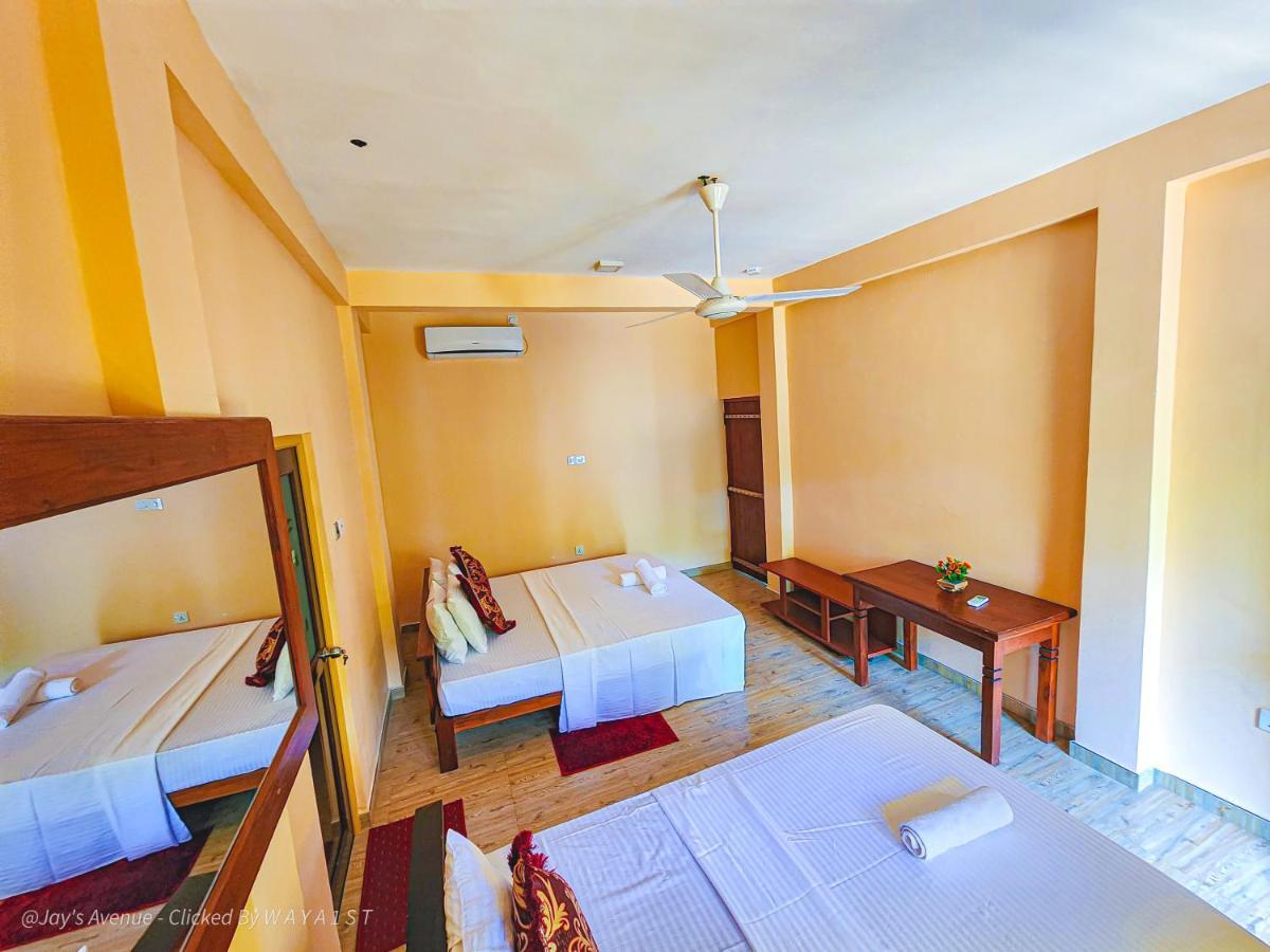 Jay'S Avenue Hotel Udawalawe Kültér fotó
