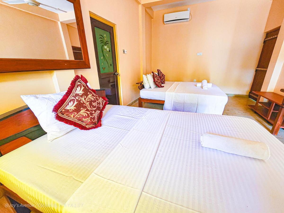 Jay'S Avenue Hotel Udawalawe Kültér fotó