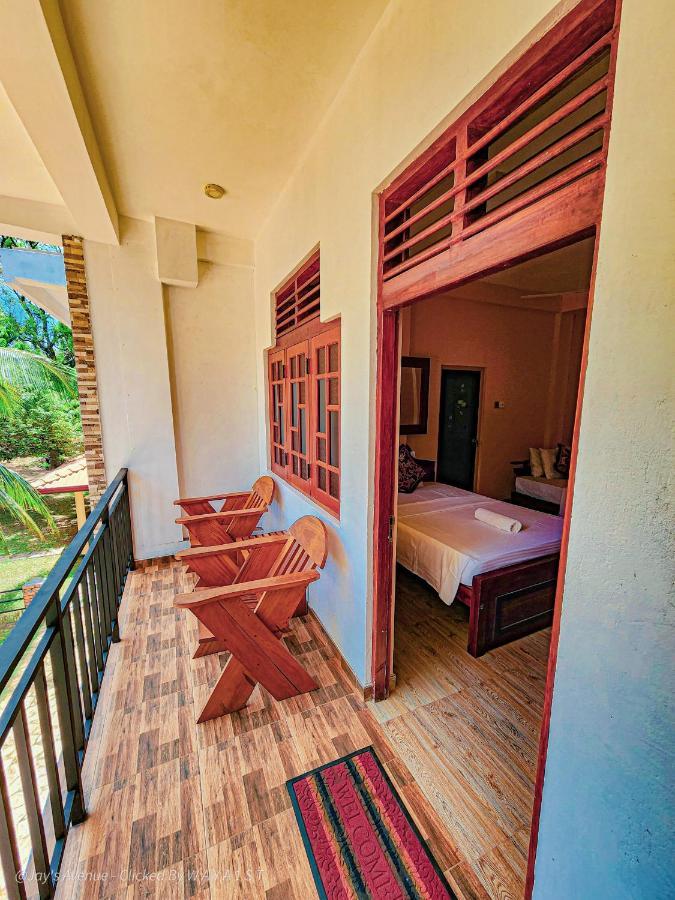 Jay'S Avenue Hotel Udawalawe Kültér fotó